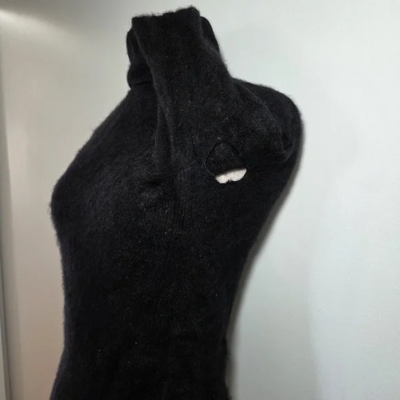 Saks Fifth Avenue Cashmere Black Turtleneck Sweater Medium